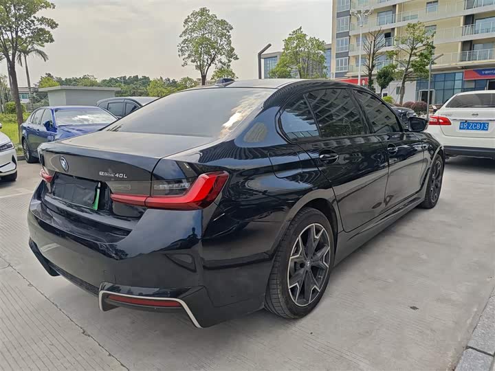 BMW i3, 2024 — фото 3 из 9