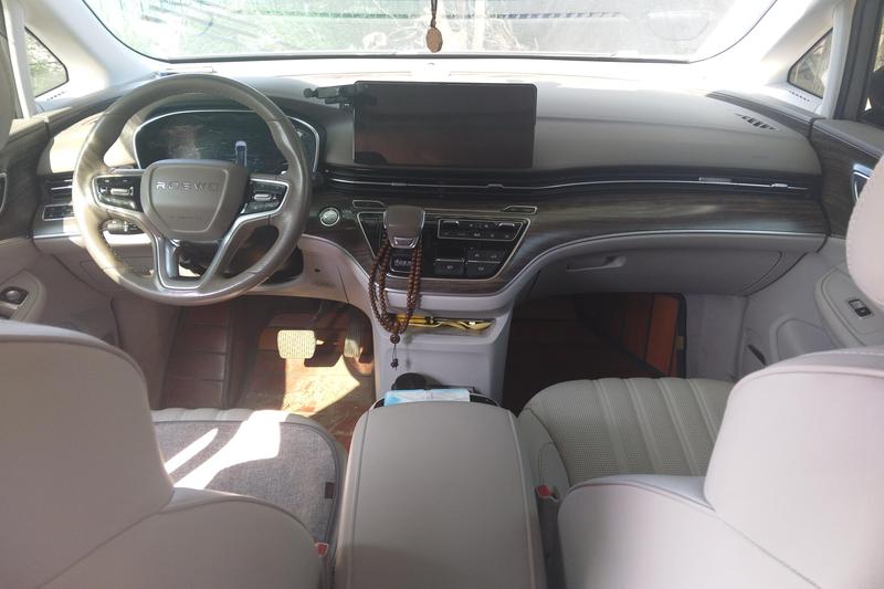 Roewe iMax 8, 2023 — фото 7 из 10