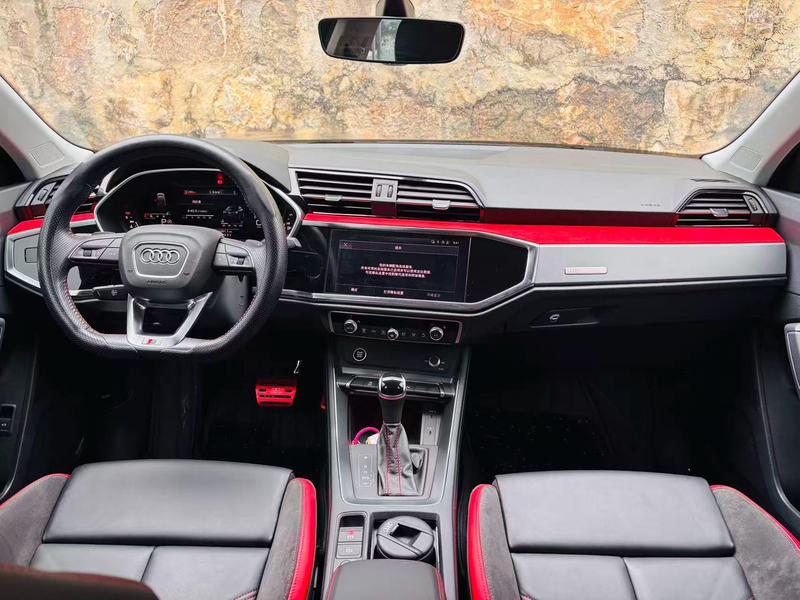 Audi Q3 Sportback, 2021 — фото 7 из 10