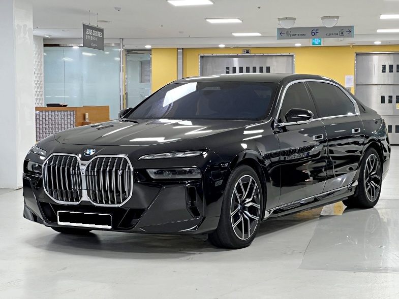 BMW i7, 2024 — купить в Ульяновске под ключ