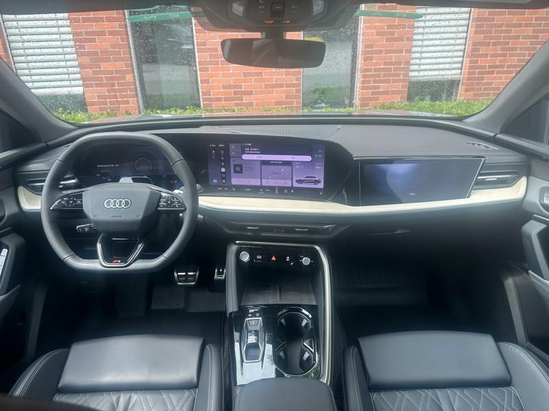 Audi Q5L, 2025 — фото 9 из 12