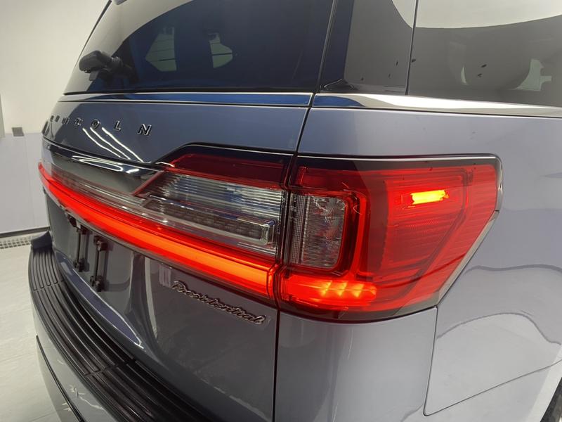 Lincoln Navigator, 2023 — фото 10 из 12
