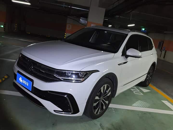 Volkswagen Tiguan L Pro, 2023 — купить в Твери под ключ