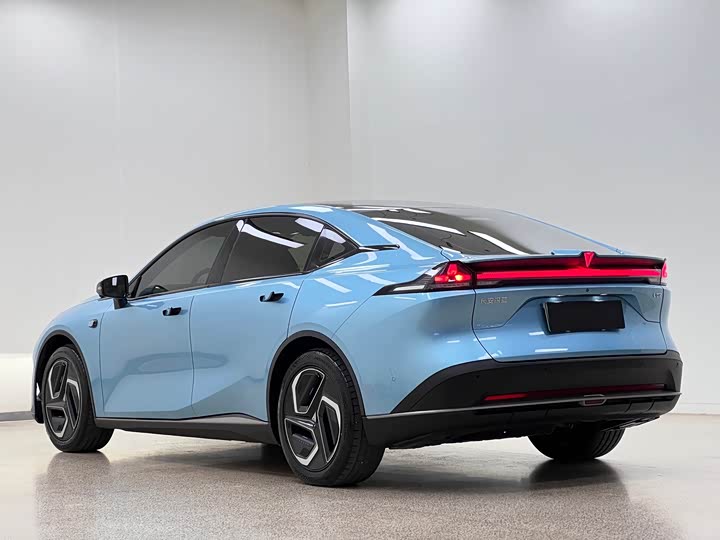 Changan Deepal L07, 2024 — фото 5 из 9