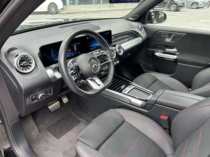 Mercedes-Benz GLB-Class AMG, 2025 — фото 9 из 9