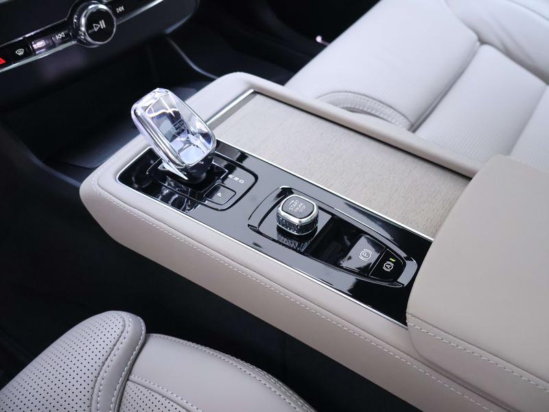 Volvo XC90, 2025 — фото 12 из 12