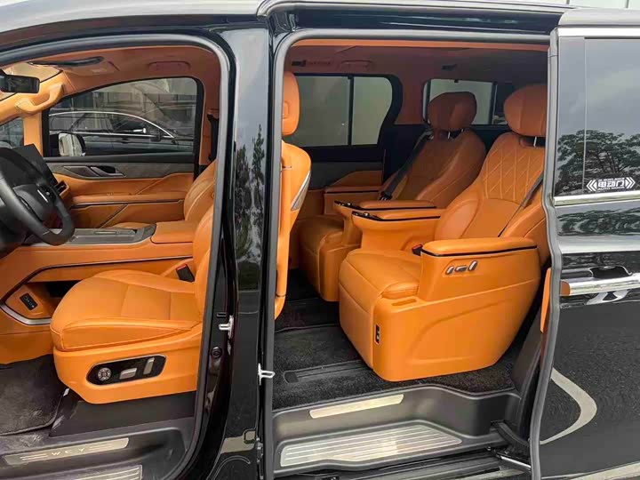 Wey 80 Hybrid, 2025 — фото 7 из 9