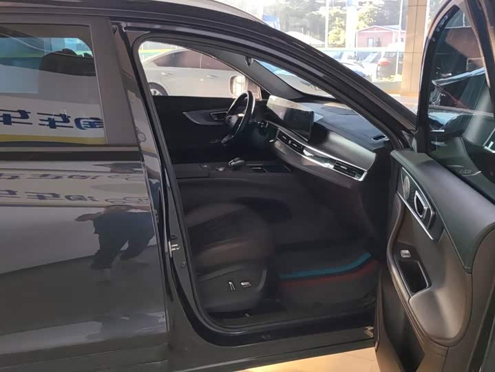Chery Tiggo 8 Plus, 2024 — фото 8 из 9