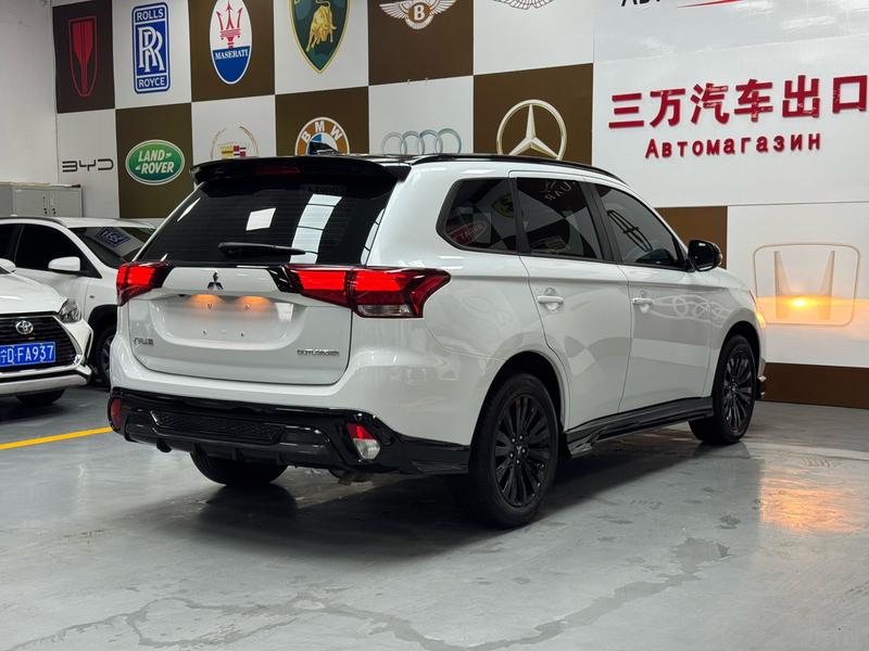 Mitsubishi Outlander, 2021 — фото 6 из 12