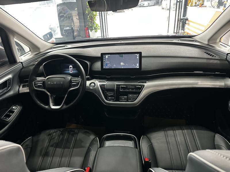 Roewe iMax 8, 2022 — фото 9 из 12