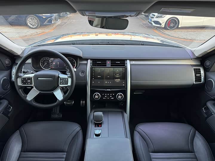 Land Rover Discovery, 2023 — фото 7 из 12