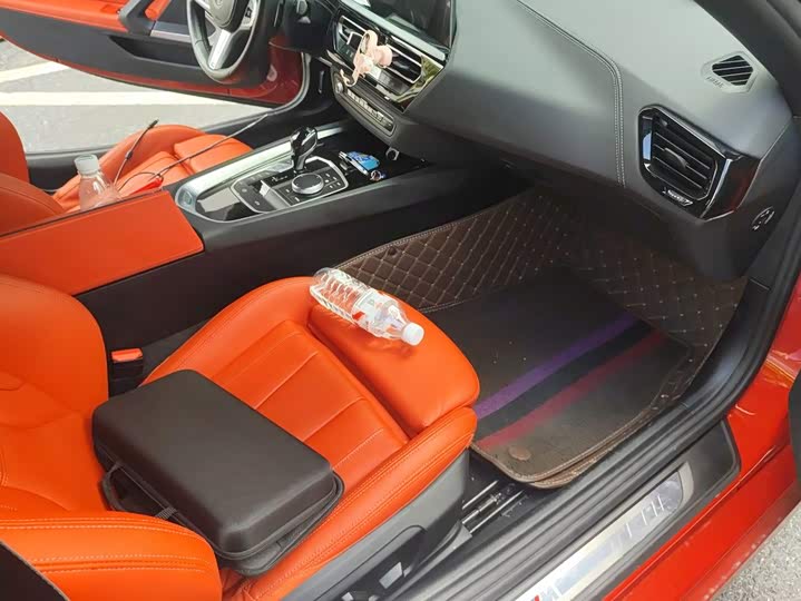 BMW Z4, 2023 — фото 8 из 9