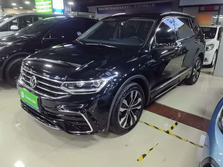 Volkswagen Tiguan L Pro, 2021 — купить в Пензе под ключ