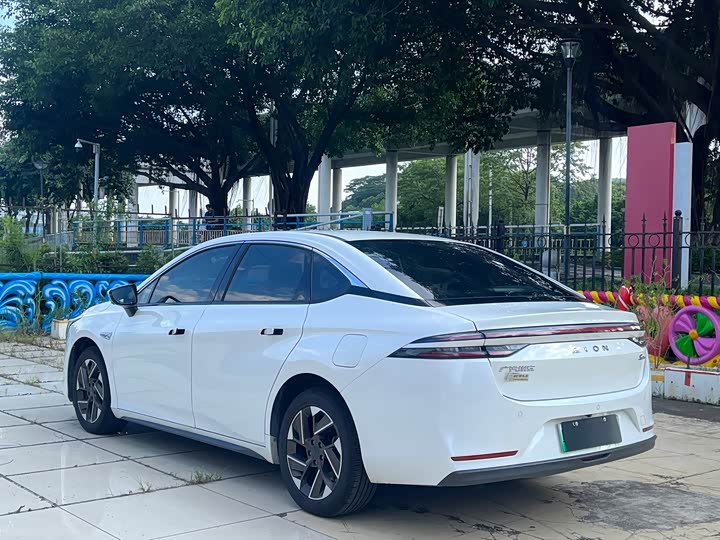 GAC Aion S Plus, 2023 — фото 5 из 9