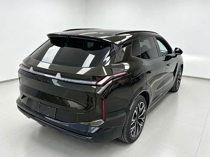 Lynk & Co 08 EM-P Hybrid, 2025 — фото 3 из 7