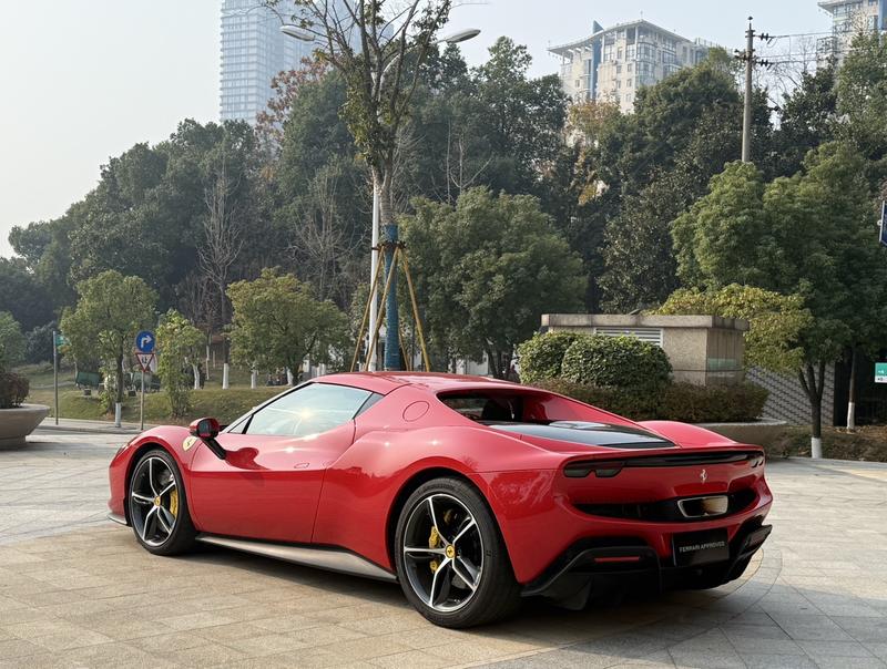 Ferrari 296, 2023 — фото 5 из 7