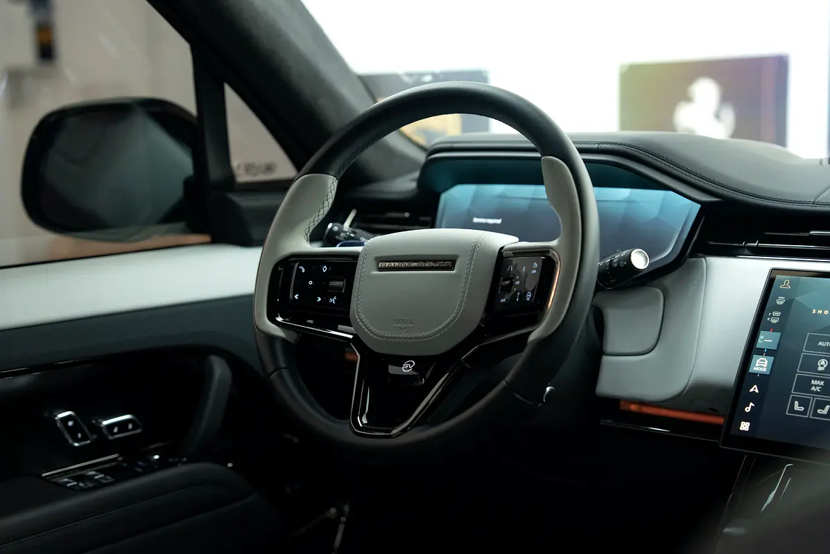Land Rover Range Rover Sport, 2024 — фото 8 из 10