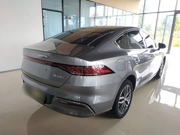BYD Qin Plus, 2023 — фото 7 из 9