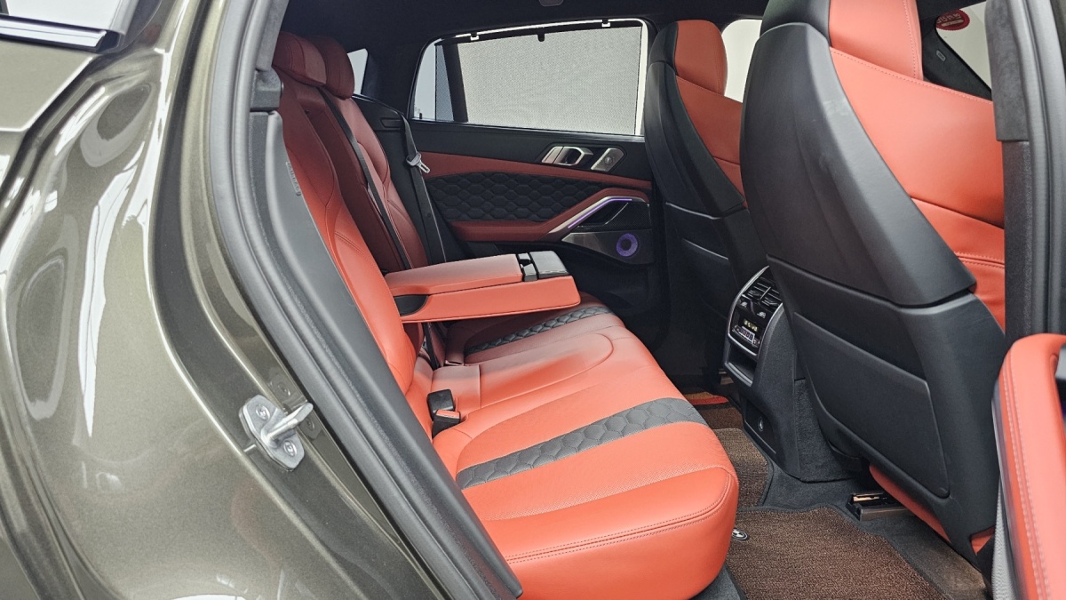 BMW X6 M, 2022 — фото 12 из 12