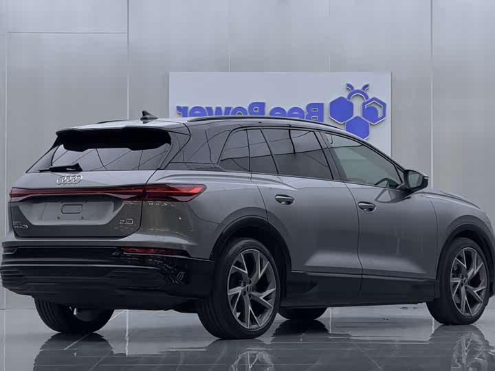 Audi Q5 e-tron, 2022 — фото 6 из 9