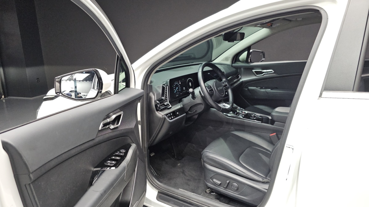 Kia Sportage, 2023 — фото 10 из 12
