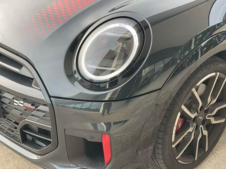 Mini Mini JCW, 2026 — фото 8 из 9