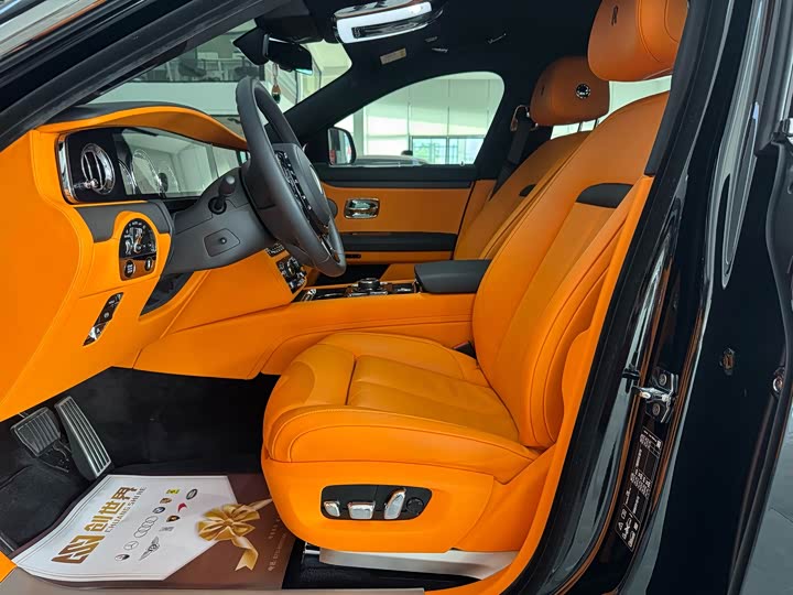 Rolls-Royce Ghost, 2024 — фото 7 из 9