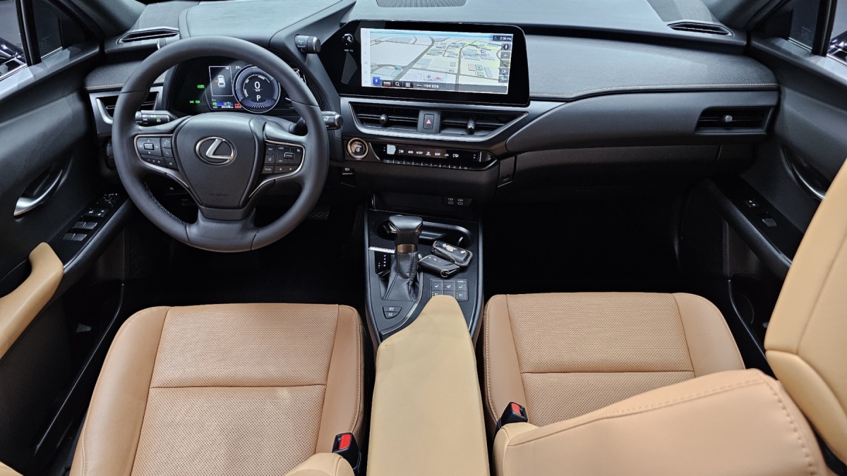 Lexus UX, 2023 — фото 6 из 12