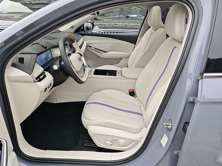Geely Preface L, 2023 — фото 5 из 9