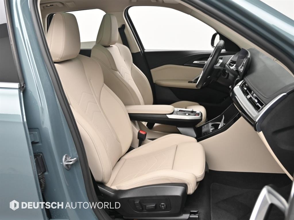 BMW X1, 2025 — фото 9 из 12