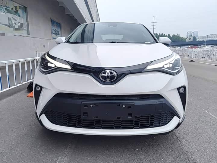 Toyota C-HR, 2023 — фото 3 из 9