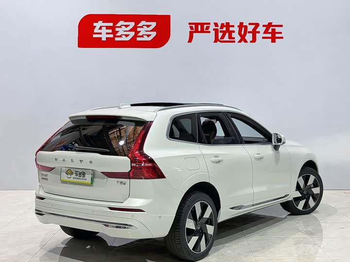 Volvo XC60 Hybrid, 2024 — фото 7 из 9
