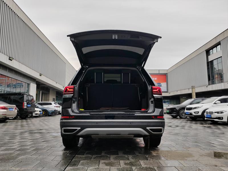 Volkswagen Teramont Pro, 2025 — фото 12 из 12