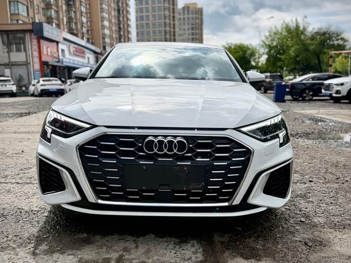 Audi A3, 2023 — фото 2 из 9