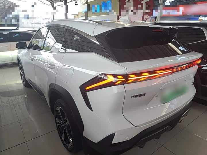 Geely Galaxy L7, 2024 — фото 5 из 9