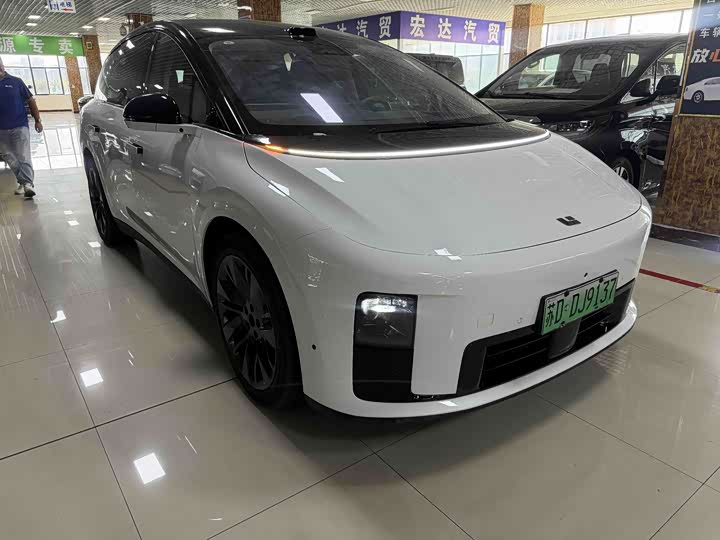 LiXiang i8, 2025 — фото 3 из 9