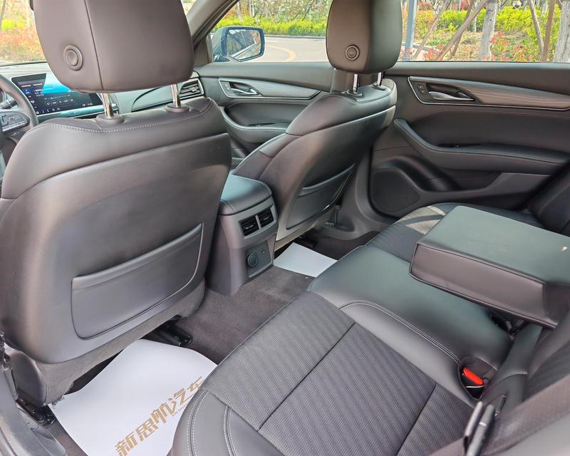 Cadillac CT5, 2022 — фото 12 из 12