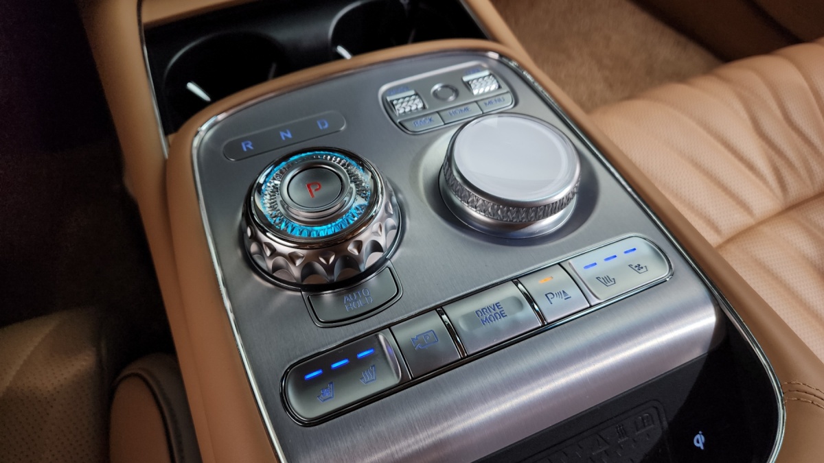 Genesis G90, 2023 — фото 8 из 12
