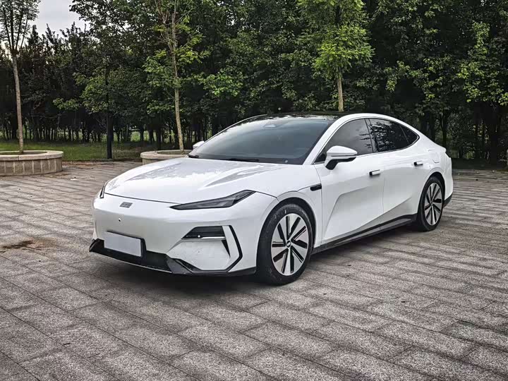 Geely Galaxy E8, 2024 — купить в Туле под ключ