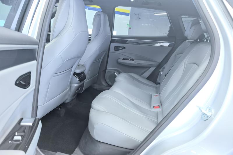 Geely Galaxy L7, 2025 — фото 10 из 12