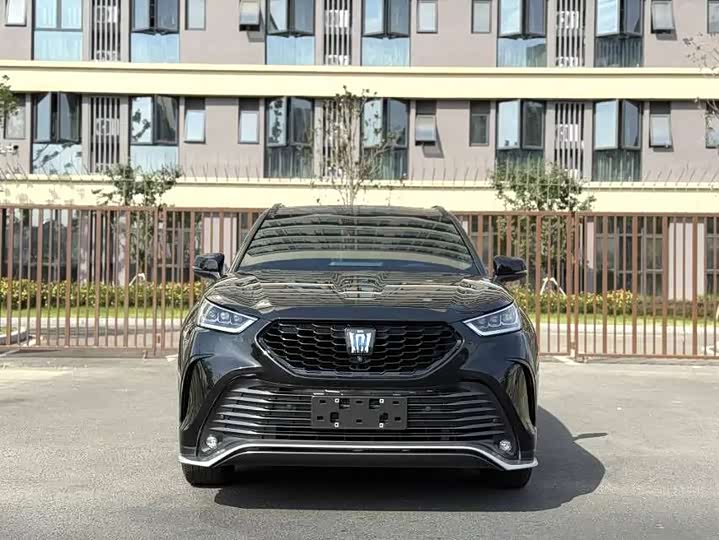 Toyota Crown Kluger, 2022 — фото 2 из 9
