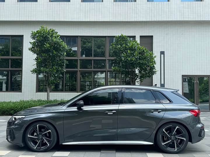 Audi A3, 2023 — фото 4 из 9