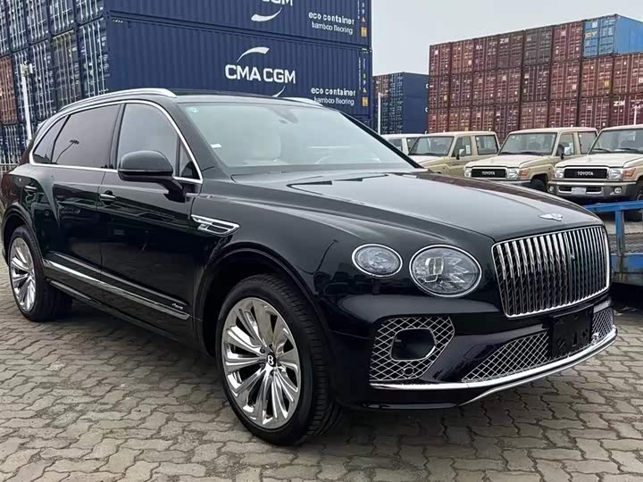 Bentley Bentayga, 2024 — фото 3 из 7