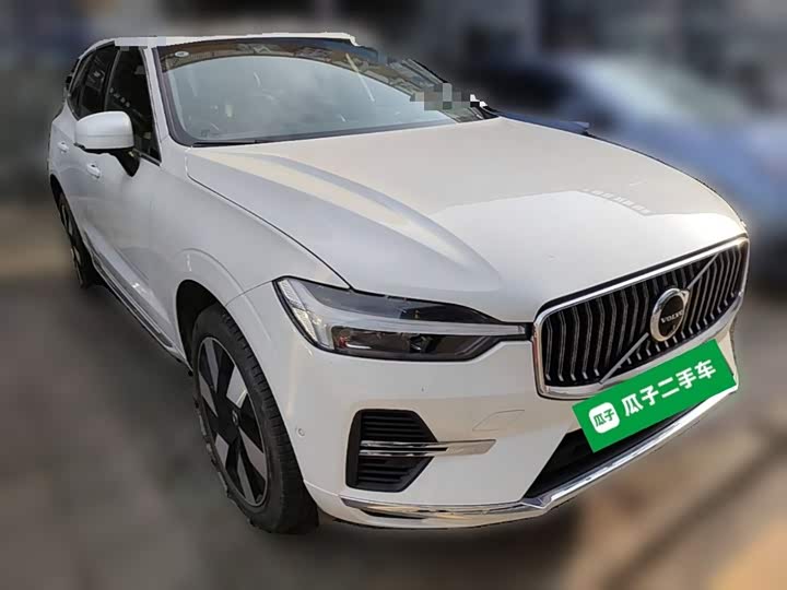 Volvo XC60 Hybrid, 2024 — фото 7 из 9