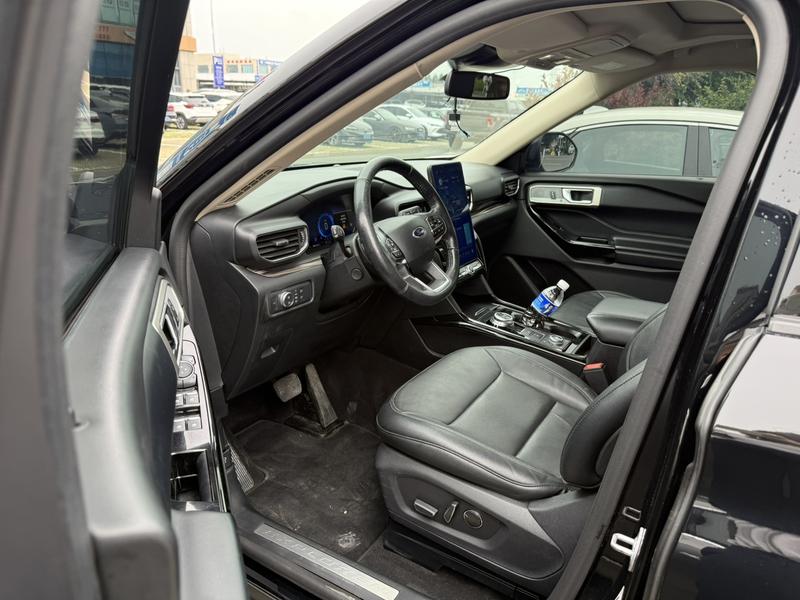 Ford Explorer, 2021 — фото 7 из 9