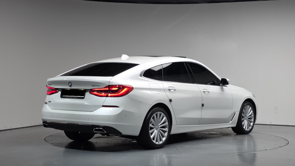 BMW Gran Turismo, 2021 — фото 2 из 12