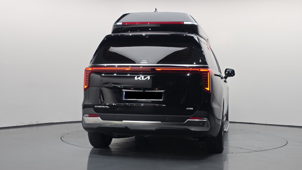 Kia Carnival, 2026 — фото 4 из 12