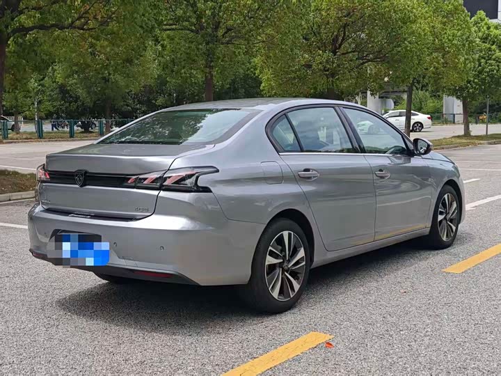 Peugeot 408, 2023 — фото 9 из 9