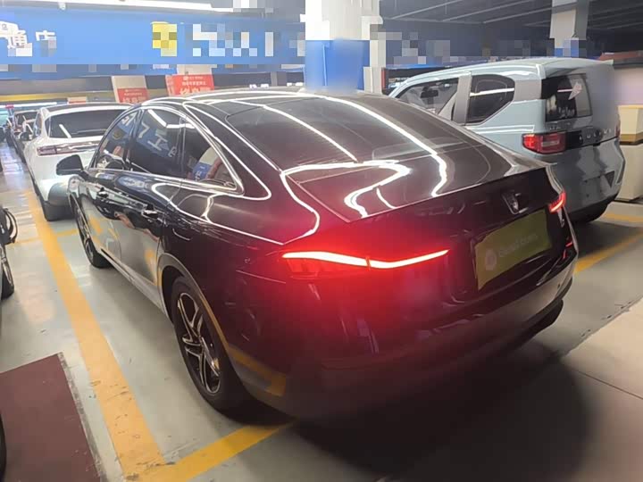 Roewe D7, 2024 — фото 5 из 9