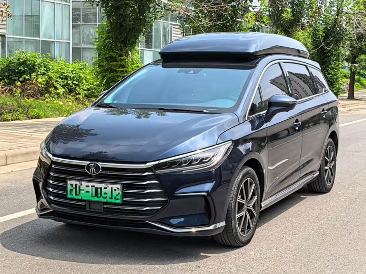 BYD Song Max Hybrid, 2022 — купить в Самаре под ключ